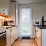 Lovely In With Kitchen Сasa de vacaciones