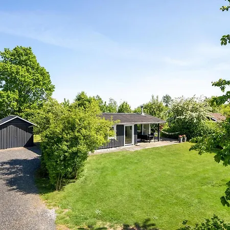 Lovely In With Kitchen Feriehus *