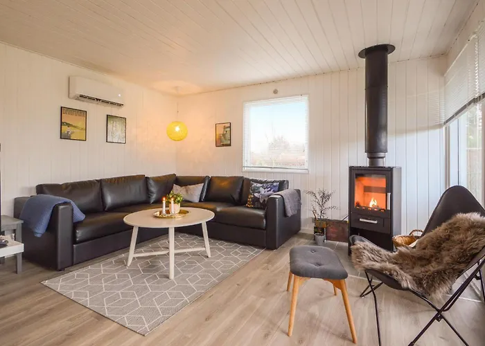 Feriehus Lovely In With Kitchen *