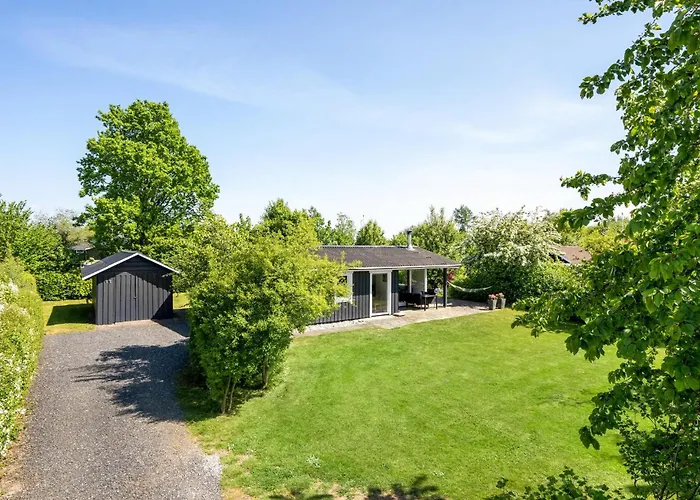 Lovely In With Kitchen Feriehus *